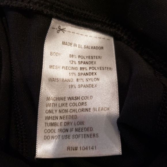 Reebok Printed Capri Leggings Small - Picture 9 of 15